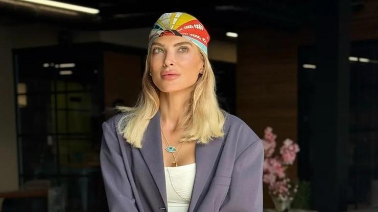 Şeyda Coşkun’un Parmak Arası Çizmeleri Sanal Medyada Olay Oldu