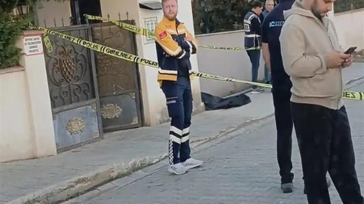 Eşini sokak ortasında öldüren sanık: Silahla ateş etmeyi bilmeyen biriyim Eşini sokak ortasında öldüren sanık: Silahla ateş etmeyi bilmeyen biriyim