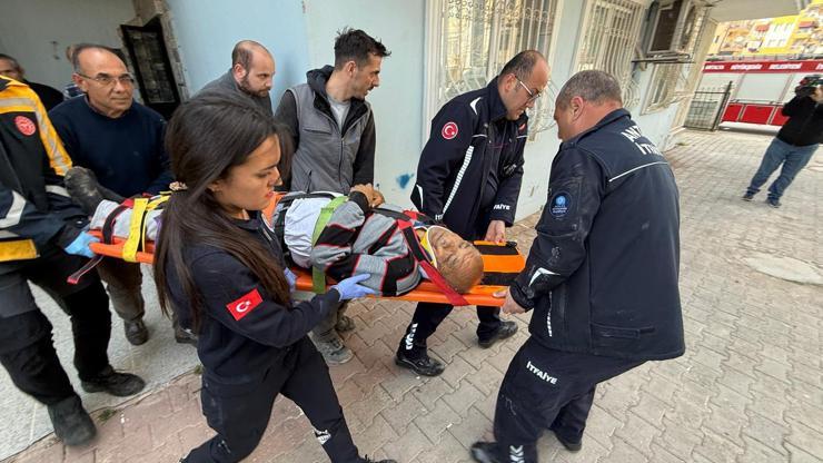 ÇAT KAPI FACİA: 5 metre aşağı düştü
