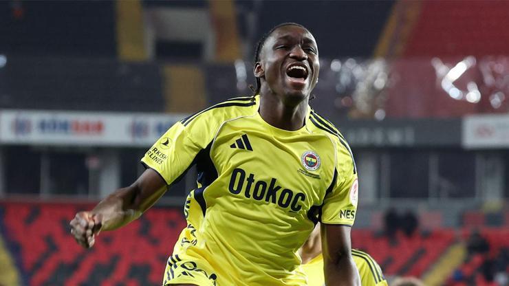 Fenerbahçede Taliscanın yokluğunda yeni gol silahı Sidiki Cherif oldu