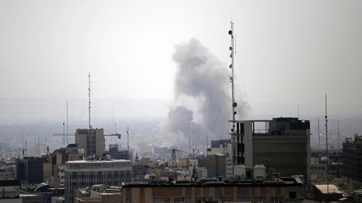 Suudi Arabistan’da bir binaya füze isabet etti: 2 ölü, 12 yaralı