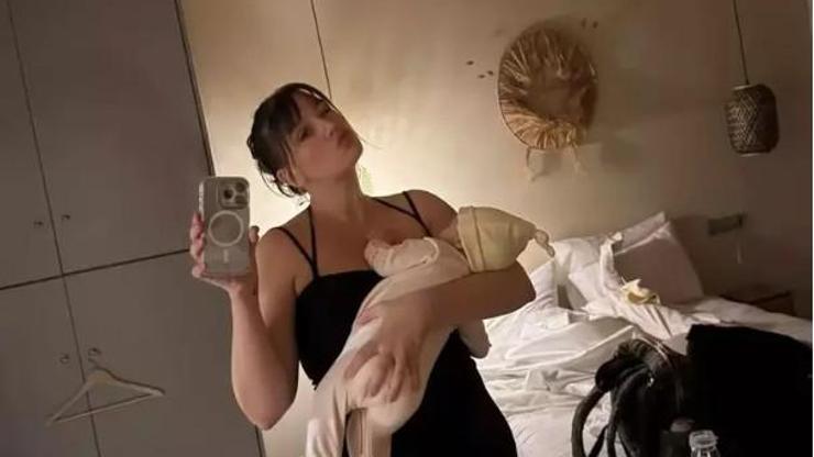Gizem Karaca’dan kızı Yaz ile yeni paylaşım