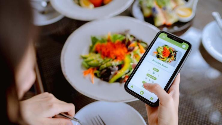 Beslenme Uzmanlarının Uyardığı Tehlike: Yapay Zekâ Diyetleri Ergenlerde Gelişimi Tehdit Ediyor