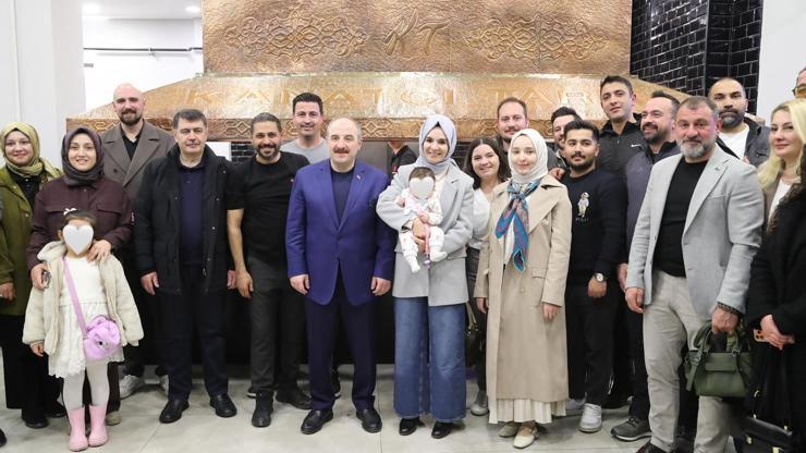 Ramazan’da örnek davranış! Ankara’da bir esnaf devlet koruması altındaki çocukları misafir etti Ramazan’da örnek davranış! Ankara’da bir esnaf devlet koruması altındaki çocukları misafir etti