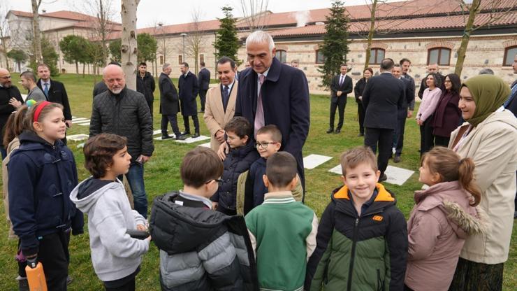 İki İznik Çinisi yıllar sonra yeniden Türkiye’de