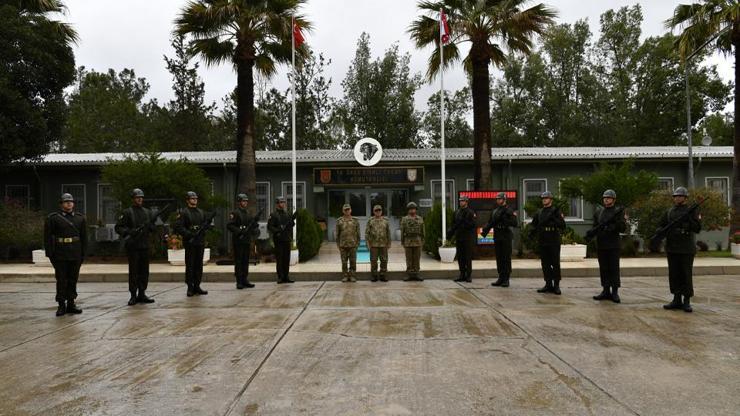  Orgeneral Metin Tokel, KKTC'de birlikleri denetledi
