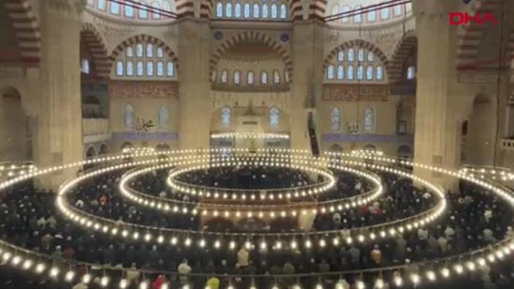 Selimiye Camisi’nde 4 yıl sonra bayram coşkusu