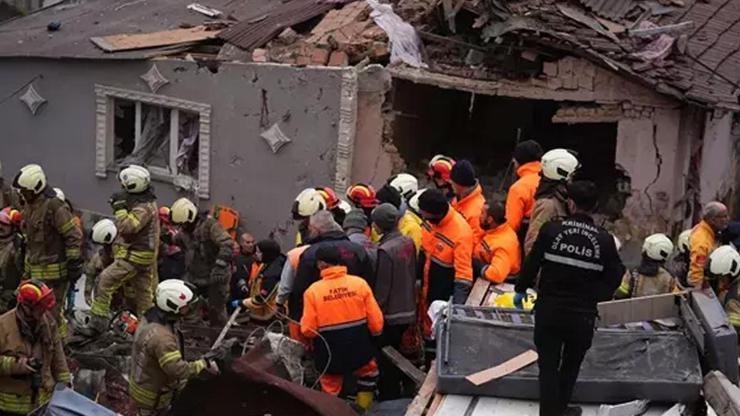 Enkaz altından kurtarılan bir vatandaştan acı haber Enkaz altından kurtarılan bir vatandaştan acı haber