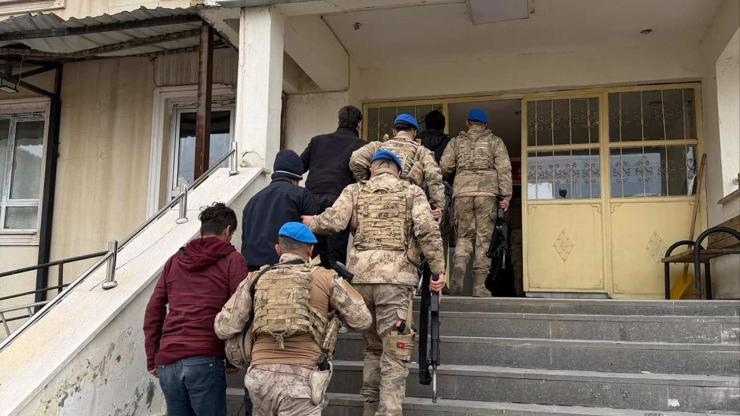 Şırnak’ta 19 düzensiz göçmen yakalandı, 3 organizatör tutuklandı