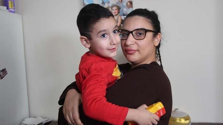Annesi, DMD ve otizm teşhisi konulan Aren’in doktor olduğunu görmek istiyor