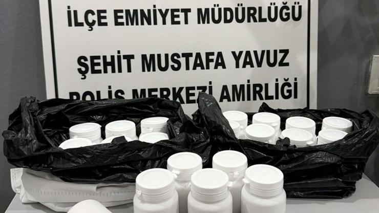 İzmir'de 1085 adet ecza hap ele geçirildi; 2 tutuklama