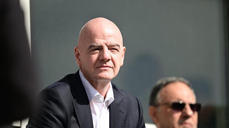 Gianni Infantino'nun yeni fikri, futbolu ikiye böldü Gianni Infantino'nun yeni fikri, futbolu ikiye böldü