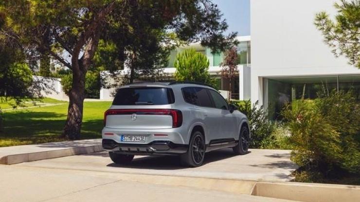 Yeni Elektrikli GLB Türkiye’de
