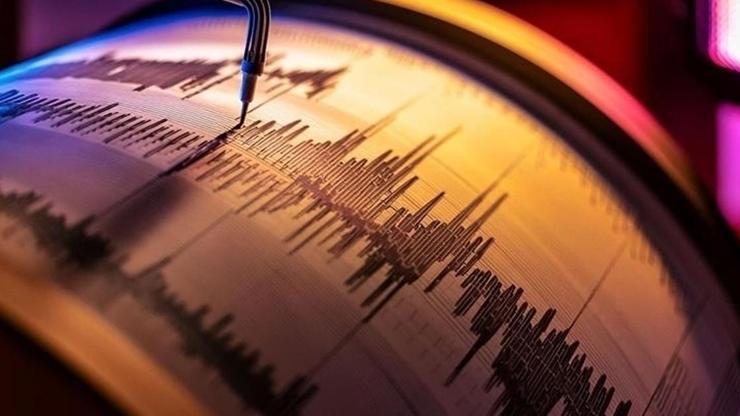  İzmir açıklarında korkutan deprem