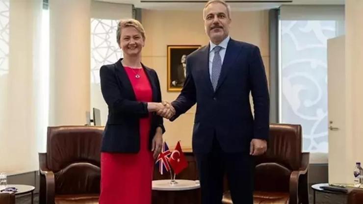 Dışişleri Bakanı Hakan Fidan, İngiliz mevkidaşıyla görüştü