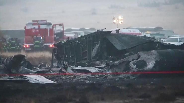 C-130 kazası nasıl gerçekleşti? MSB: Kanat üzerindeki can salı yuvadan çıktı C-130 kazası nasıl gerçekleşti? MSB: Kanat üzerindeki can salı yuvadan çıktı