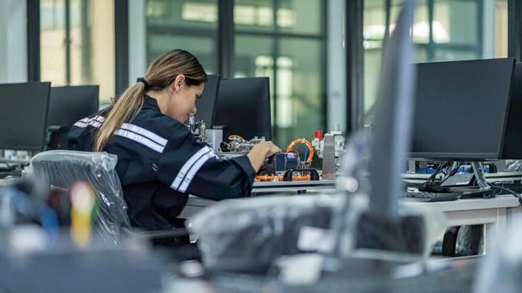 Elektrik-elektronik ihracatında rekor: İlk çeyrekte 4,2 milyar dolar