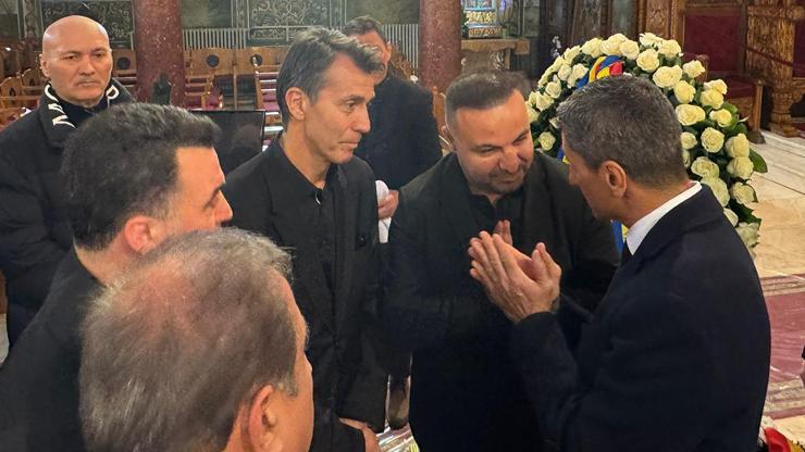 Bülent Korkmaz ve Hakan Ünsal, Lucescu'nun cenaze törenine katıldı Bülent Korkmaz ve Hakan Ünsal, Lucescu'nun cenaze törenine katıldı