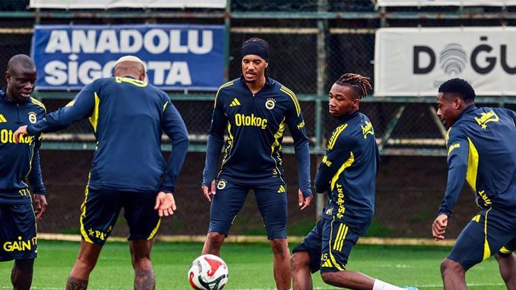 Fenerbahçe'de 8 isim kart sınırında