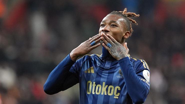 Dorgeles Nene'den parmak ısırtan performans