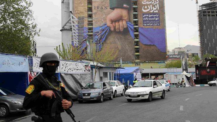 Gözler bir kez daha kilit noktada Tahrandan afiş ile Hürmüz mesajı: Sonsuza dek İran’ın elinde...