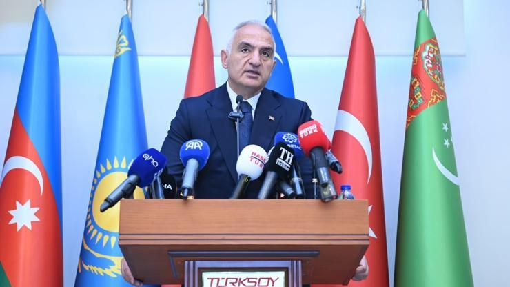 Bakan Ersoydan dijital çağ uyarısı: Dijital dünya gönüllü kültürel yozlaşmayı beraberinde getiriyor