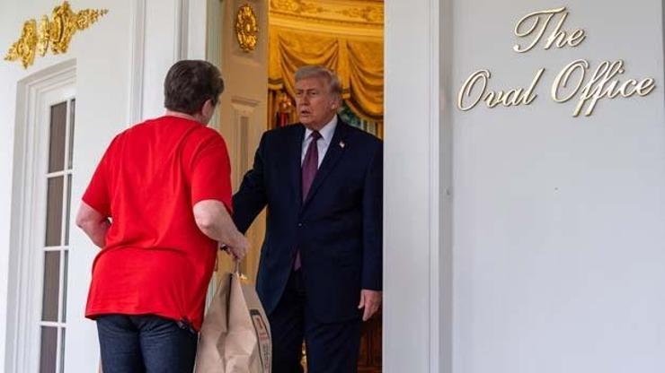 Kurye şovunda Amerikan Trajedisi: Trumpı zora sokacak dram