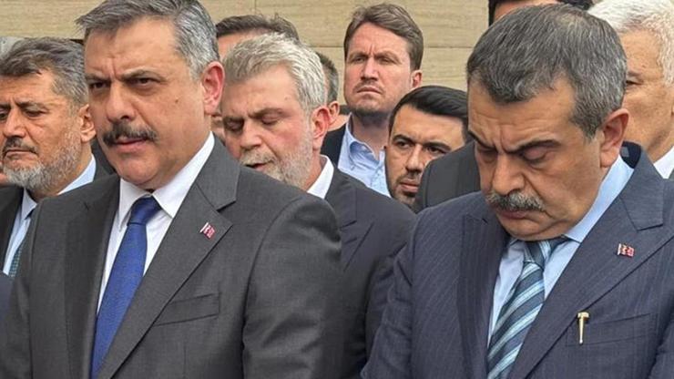 Bakanlar Çiftçi ve Tekin tüm valiler ve il milli eğitim müdürleri ile toplantı yapacak Bakanlar Çiftçi ve Tekin tüm valiler ve il milli eğitim müdürleri ile toplantı yapacak