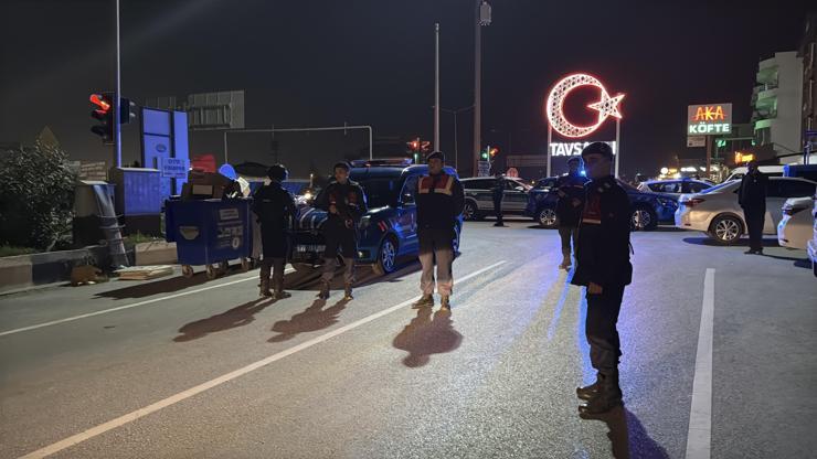 Yalova'da silahlı kavga: 6 yaralı Yalova'da silahlı kavga: 6 yaralı
