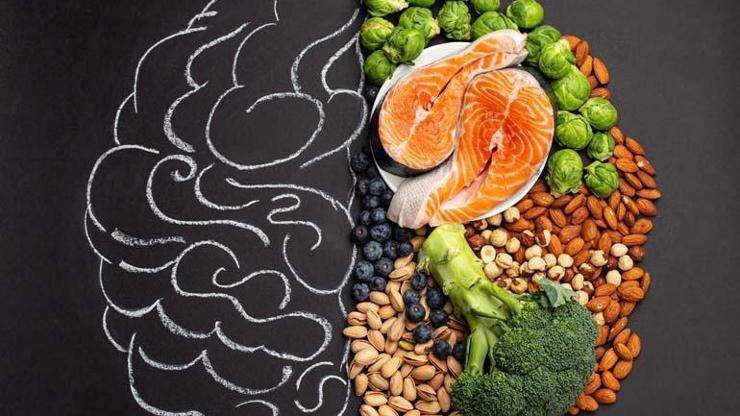 Yanlış Beslenme Beyni Yaşlandırıyor Beyin Sağlığını Genç Tutan Besinler: Omega-3’ten Zerdeçala Uzanan Güçlü Liste