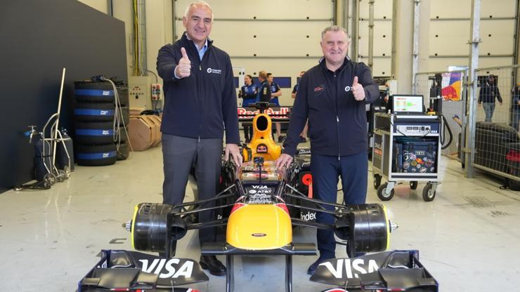 Bakan Ersoy, Formula 1 sürecine ilişkin detayları paylaştı