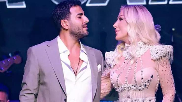 Gelinlikle Sahnede Seda Sayan, 25 Yaş Küçük Eşiyle Evliliklerinin 4. Yılını Kutladı: “Benden Razı Mısın”