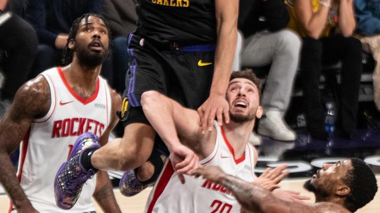 Alperen Şengün 19 sayı attı; Houston Rockets, Lakers karşısında ilk galibiyetini aldı