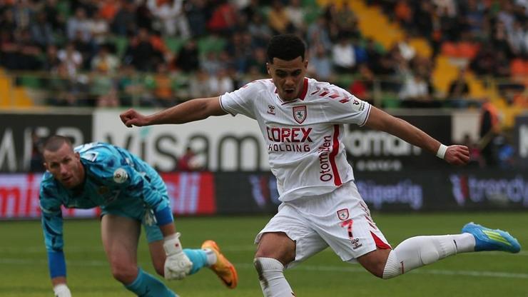 Samsunspor, gol düellosunda Alanyaspor’u geçti
