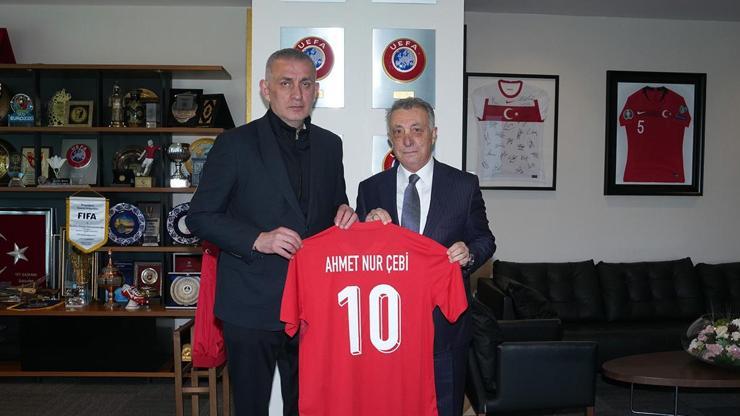 Beşiktaş'ın eski başkanı Çebi, Hacıosmanoğlu'nu ziyaret etti