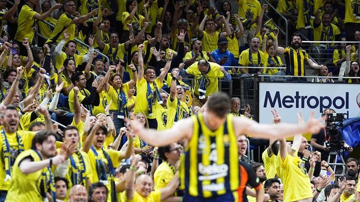 Fenerbahçe, EuroLeague play-off serisine galibiyetle başladı