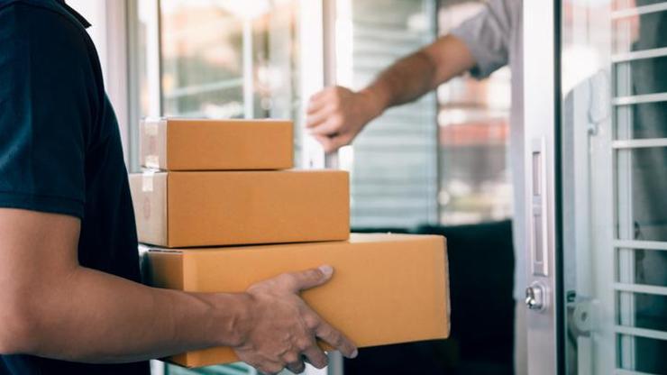 1 MAYIS’TA KARGOLAR AÇIK MI, KAPALI MI? PTT kargo, Aras, Yurtiçi, Sürat, DHL kargo yarın çalışıyor mu? Resmi tatilde kargolar dağıtım yapıyor mu?