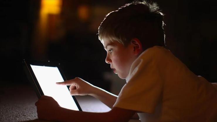  Her 10 çocuktan 6’sı tanımadığı kişilerle konuşuyor