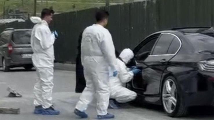  Otomobilinde başından vurulmuş halde bulundu