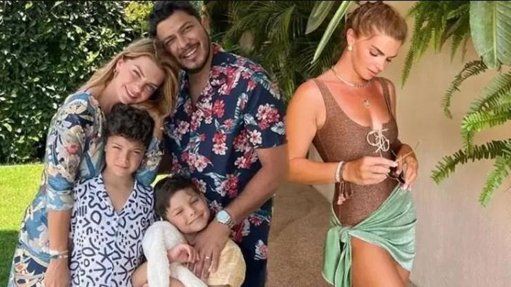 Pelin Karahan’dan Boşanma Sonrası İlk Paylaşım: “Aklım Başka, Duygularım Başka Yerde”
