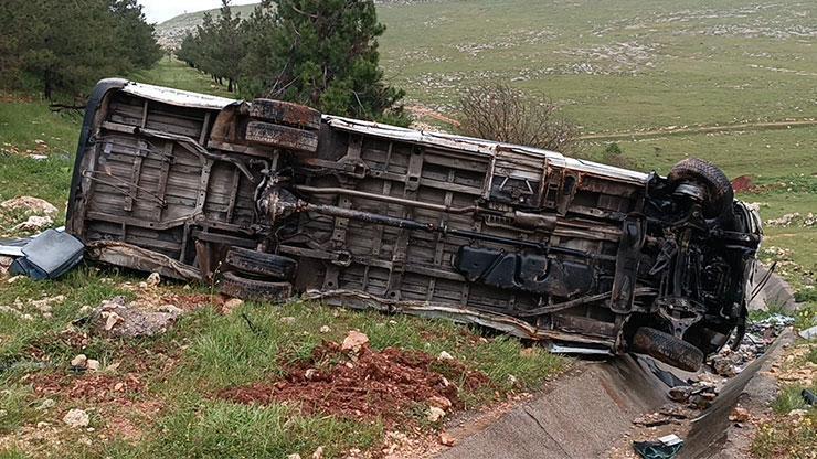 Gaziantep'te işçi servisi devrildi; 16 yaralı