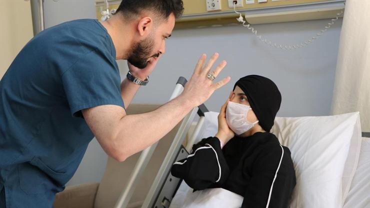 VAN'DA TIP MUCİZESİ! Aynı anda hem sezaryen hem de beyin ameliyatı oldu