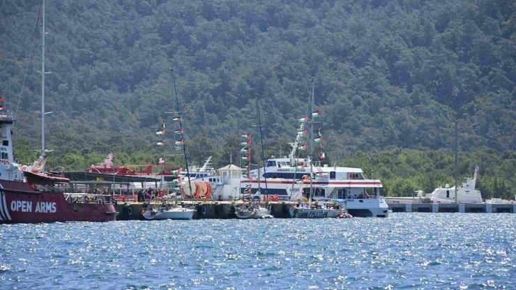 Küresel Sumud Filosu Marmaris Limanında