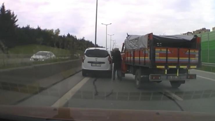 Trafikte tartıştığı sürücünün aracına saldıran kamyon şoförüne 180 bin lira ceza