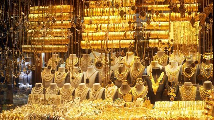 son-dakika-haberi-takidan-yatirima-yeni-evlenenler-icin-finansal-yol-haritasi