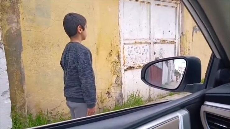 Okul müdürü hediye ile ödüllendirdi Minik Emreden büyük hareket