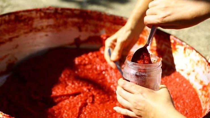 Peynirden Zeytine, Salçadan Soslara... Sofradaki Gizli Tuz Kaynaklarına Dikkat Uzmanı Tuz Kullanımını Azaltmanın En Etkili Yolunu Açıkladı