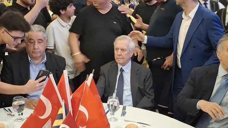 Fenerbahçe'de aday Aziz Yıldırım, yeni projedeki stadyumun kapasitesini açıkladı