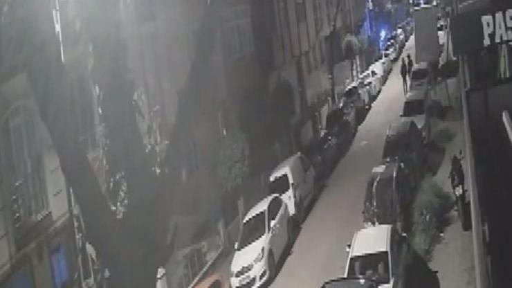 Avcılar'da motosiklet hırsızlığı kamerada Avcılar'da motosiklet hırsızlığı kamerada