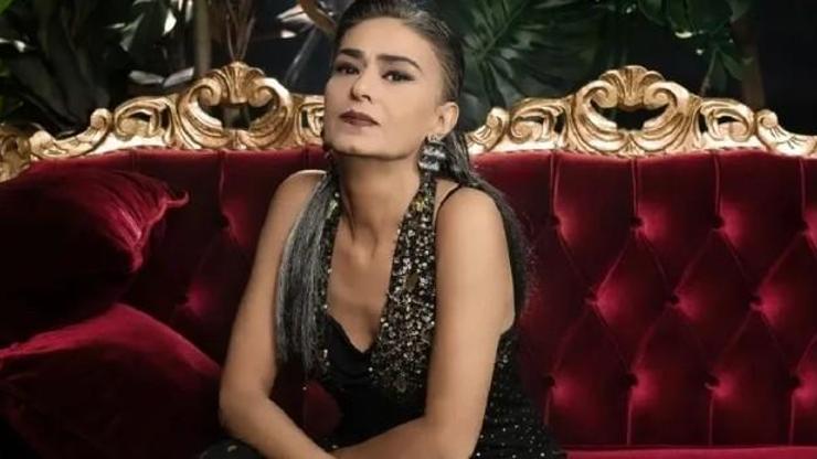 KONSER ÖNCESİ FARKLI MAKYAJIYLA GÜNDEMDE Görenleri Şaşırttı